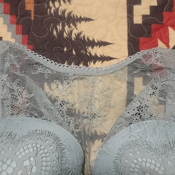 VICTORIA secret dream angels lined green bra. Size 38DD. - Picture 2 of 6